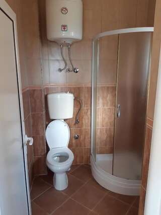 Апартаменты Apartments Vila E.E. Добра-Вода Номер-студио с террасой (3 взрослых).-4