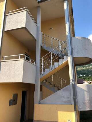 Апартаменты Apartments Vila E.E. Добра-Вода-4