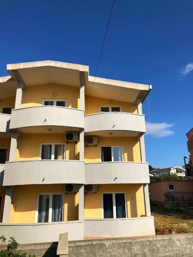 Апартаменты Apartments Vila E.E. Добра-Вода-5